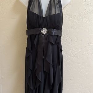 Formal party cocktail  sleeveless long size 8, black, never worn. Dress